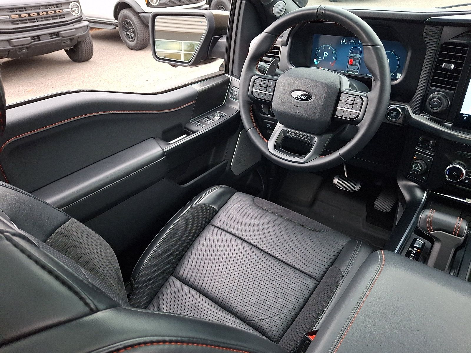 Used 2024 Ford F150 Raptor AWD/4WD image 13