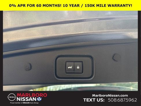 New 2025 Nissan Pathfinder SL image 17