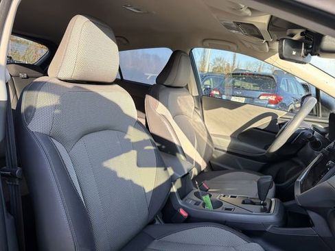 Used 2024 Subaru Crosstrek 2.0i Premium image 18