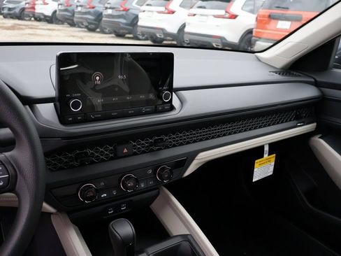 New 2025 Honda Accord LX image 29