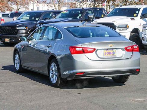 Used 2024 Chevrolet Malibu LT image 2