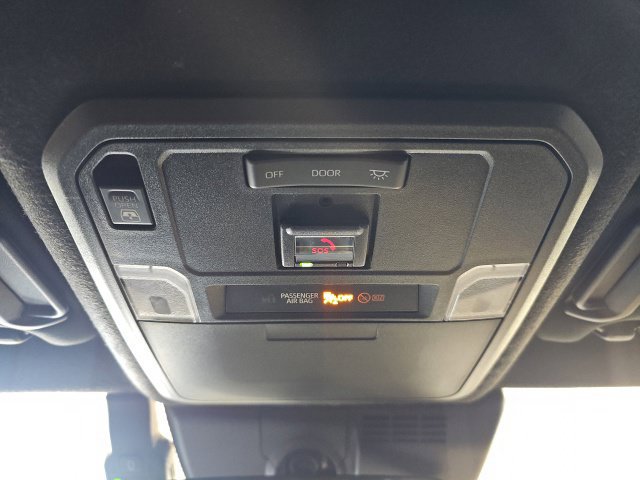 Used 2025 Toyota 4Runner TRD Off-Road AWD/4WD image 28