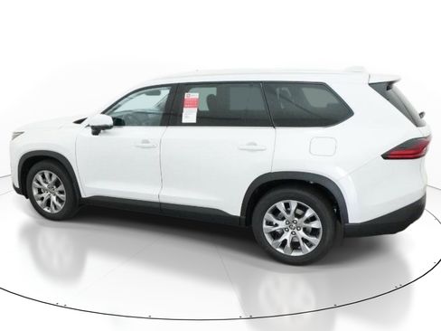 New 2026 Toyota Grand Highlander Limited FWD image 4