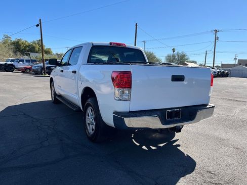 Used 2011 Toyota Tundra 4x4 CrewMax image 7