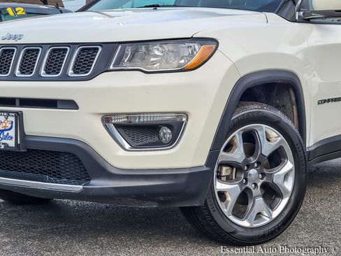 Used 2019 Jeep Compass Limited AWD/4WD image 32