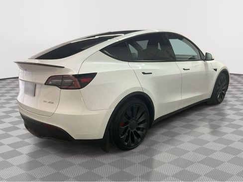 Used 2023 Tesla Model Y Performance AWD/4WD image 4