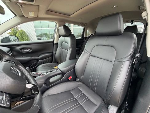 Used 2024 Honda HR-V EX-L image 12