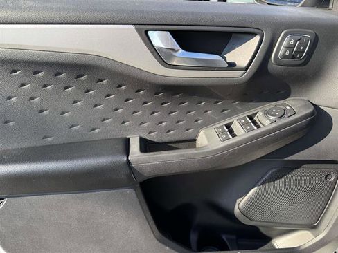 Used 2020 Ford Escape SEL image 14