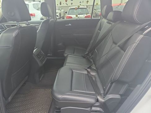 Used 2022 Volkswagen Atlas SE image 11