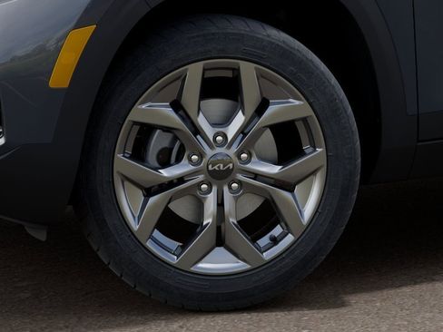 New 2026 Kia Seltos LX image 9
