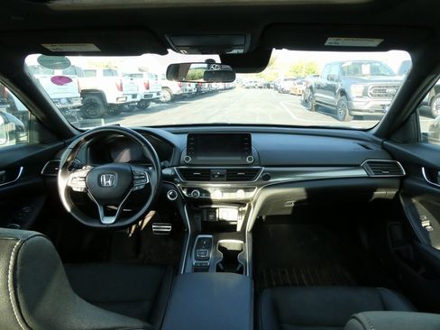 Used 2019 Honda Accord Sport image 31