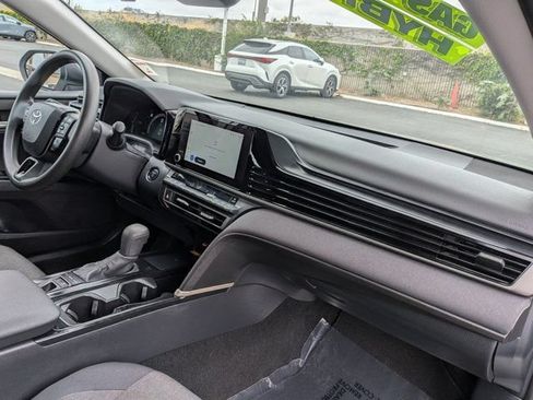 Used 2025 Toyota Camry LE w/ Convenience Package FWD image 6