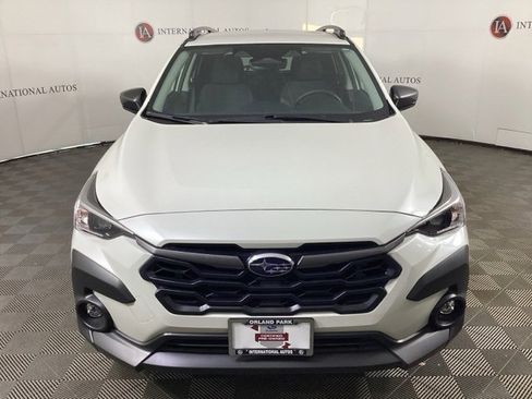 Used 2025 Subaru Crosstrek 2.5i Premium w/ Convenience Package #2 image 2