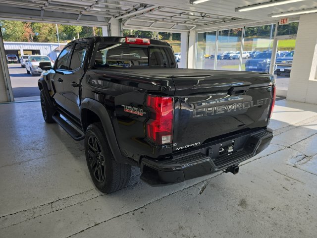 Used 2023 Chevrolet Colorado Trail Boss w/ Advanced Trailering Package AWD/4WD image 3
