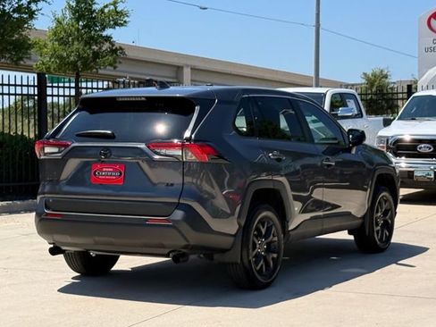 Used 2025 Toyota RAV4 LE FWD image 3