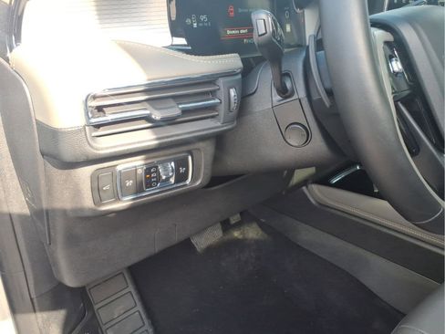 Used 2024 Lincoln Corsair AWD w/ Equipment Group 101A image 13