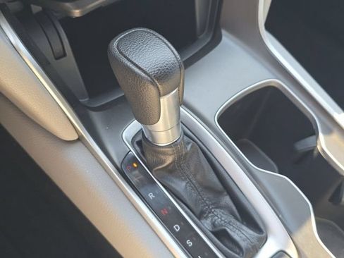 Used 2019 Honda Accord LX image 28