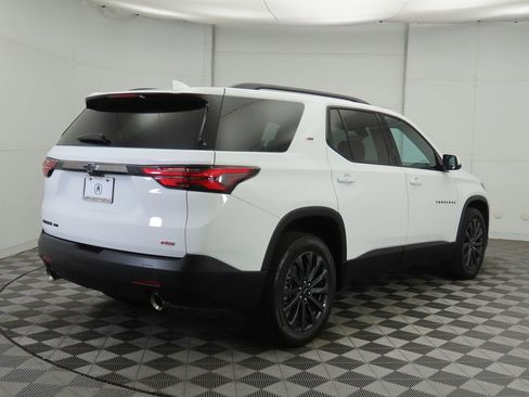 Used 2023 Chevrolet Traverse RS w/ LPO, Roadside Safety Package image 5