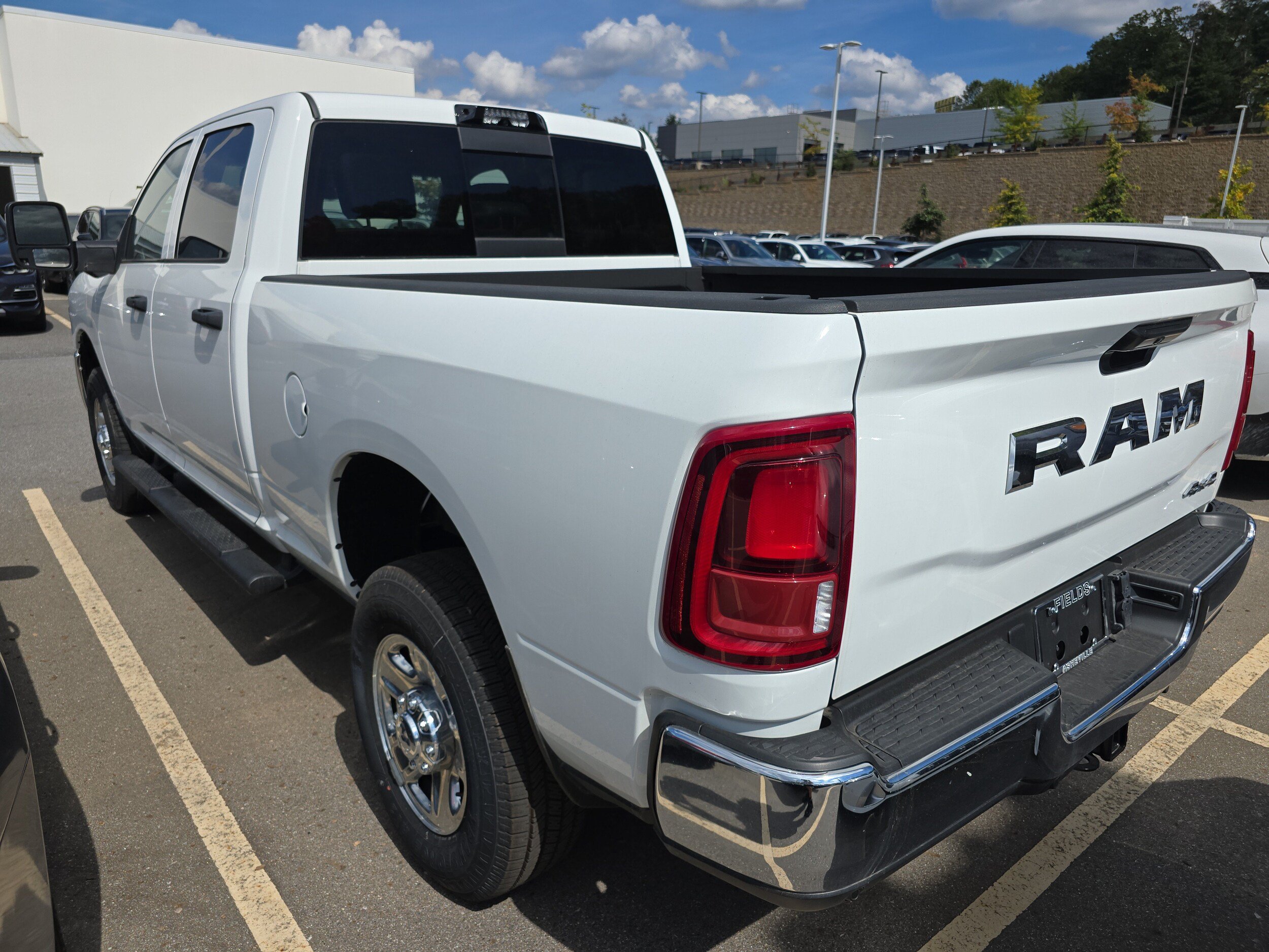 Used 2025 RAM 2500 Tradesman AWD/4WD image 3
