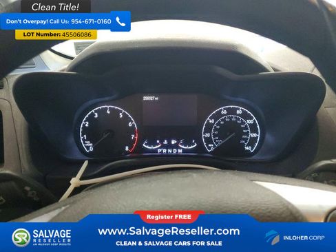 Used 2022 Ford Transit Connect XLT image 12