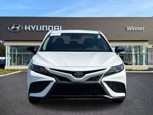 Used 2023 Toyota Camry SE w/ Protection Package (Q2) (TMS) FWD image 3