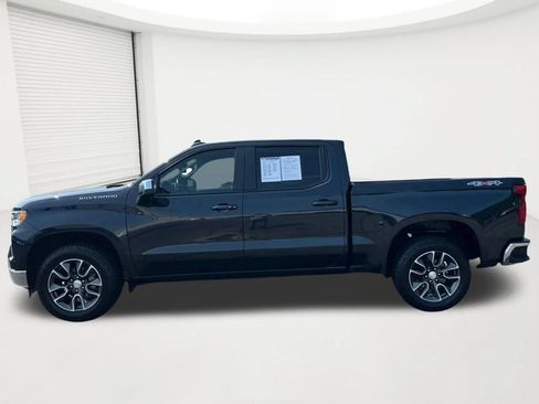 Used 2024 Chevrolet Silverado 1500 LT AWD/4WD image 8