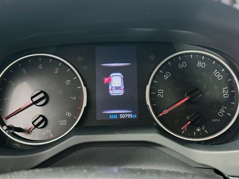 Used 2019 Toyota RAV4 XLE Premium w/ Advanced Technology Package FWD image 19