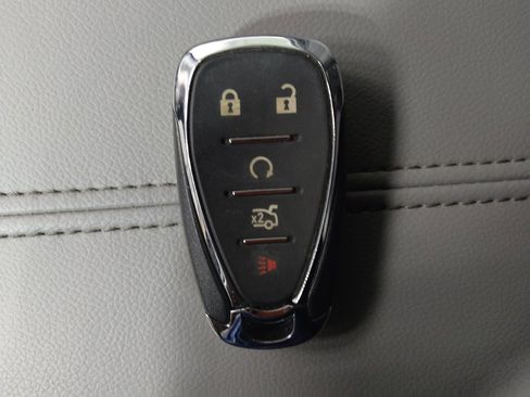 Used 2023 Chevrolet Malibu LT FWD image 32