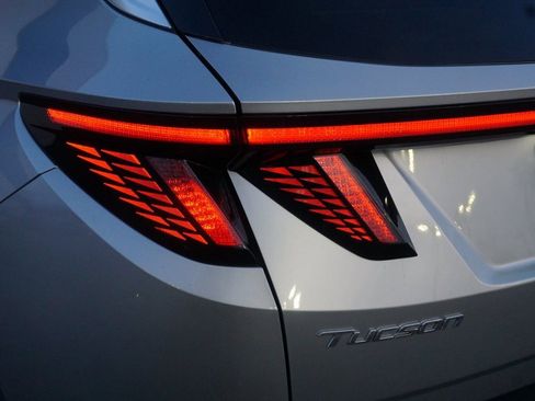 Used 2023 Hyundai Tucson Limited image 35