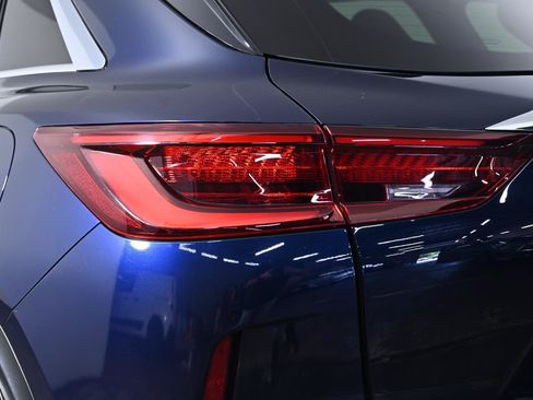 Used 2022 INFINITI QX50 Luxe AWD/4WD image 7