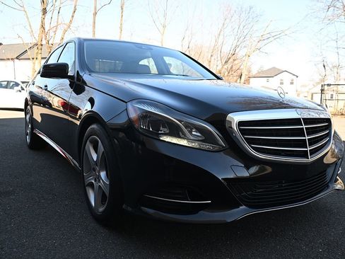 Used 2016 Mercedes-Benz E 350 4MATIC Sedan w/ Premium Package image 6