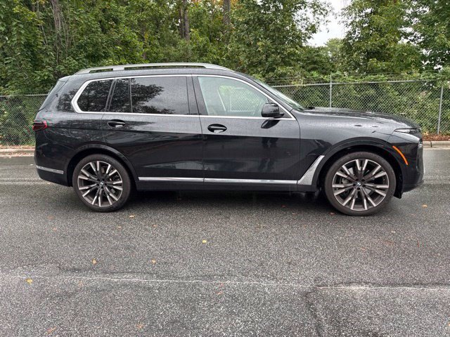 Certified 2025 BMW X7 xDrive40i w/ Executive Package AWD/4WD image 12