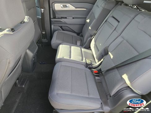 New 2026 Ford Explorer Active image 7