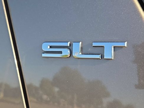 Used 2014 GMC Yukon SLT AWD/4WD image 9