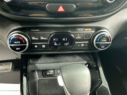 Certified 2023 Kia Soul S image 16