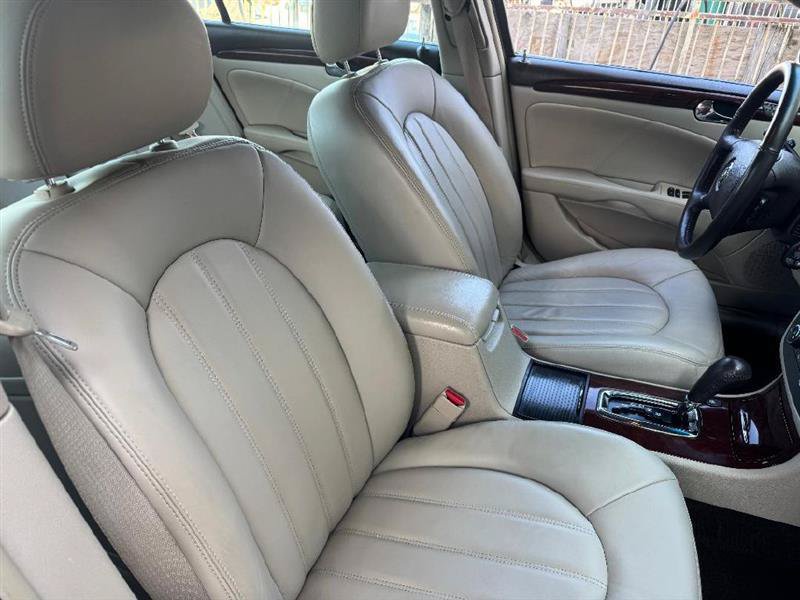 Used 2007 Buick Lucerne CXL w/ Luxury Package FWD image 25