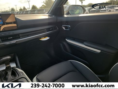 New 2026 Kia K4 EX FWD image 17