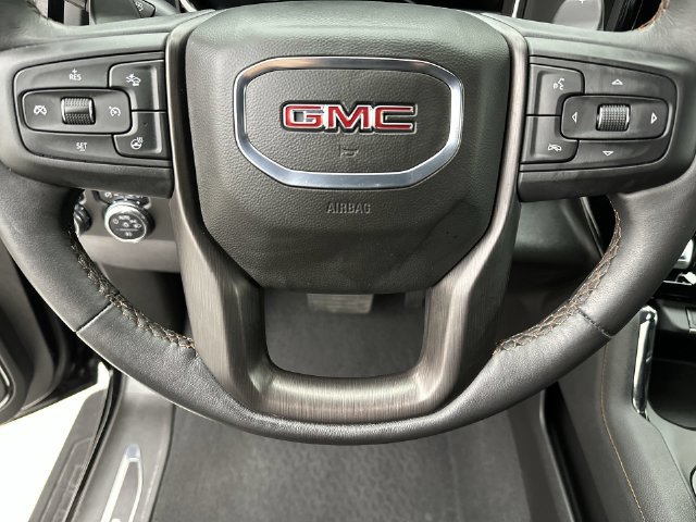 Used 2022 GMC Sierra 1500 AT4 w/ AT4 Premium Package AWD/4WD image 14