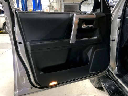 Used 2024 Toyota 4Runner SR5 image 22