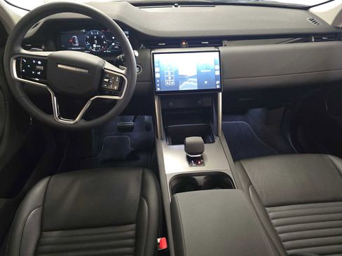 Certified 2025 Land Rover Discovery Sport S image 19