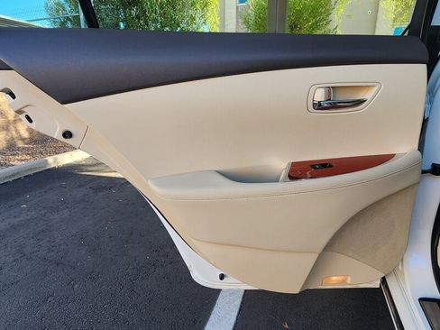 Used 2011 Lexus ES 350 FWD image 68