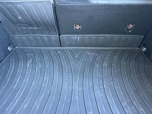 Used 2023 Toyota Prius XLE image 31