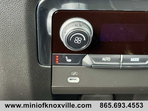 Used 2024 Chevrolet Tahoe Premier image 33