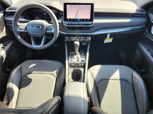 New 2026 Jeep Compass Trailhawk w/ Sun, Sound & Navigation Group AWD/4WD image 12