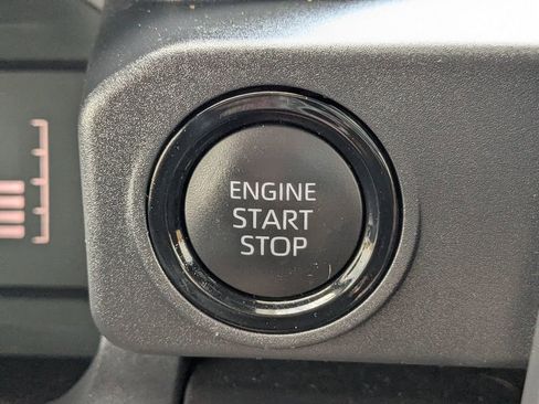 Certified 2025 Toyota Tacoma SR AWD/4WD image 27