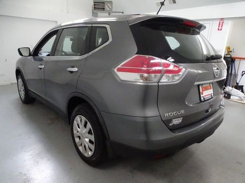Used 2015 Nissan Rogue S AWD/4WD image 16