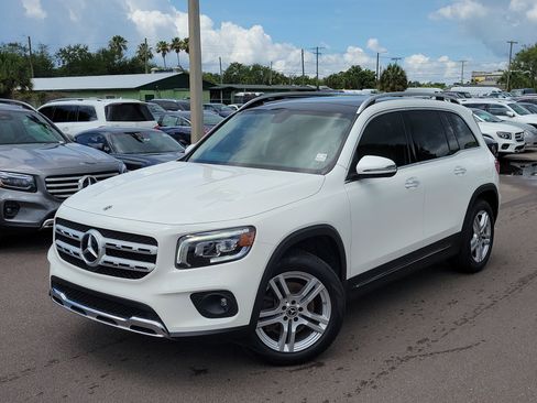 Certified 2022 Mercedes-Benz GLB 250 image 1