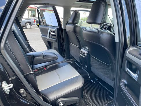 Certified 2024 Toyota 4Runner SR5 Premium w/ Moonroof Package AWD/4WD image 16