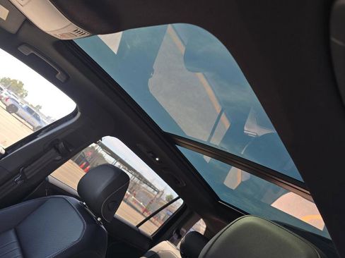 Used 2022 Volkswagen Tiguan SE R-Line image 6