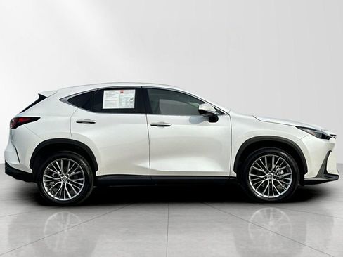 Used 2025 Lexus NX 350 AWD w/ Luxury Package image 7